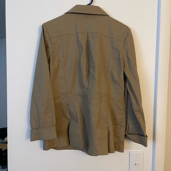 Blazer - Picture 2 of 4